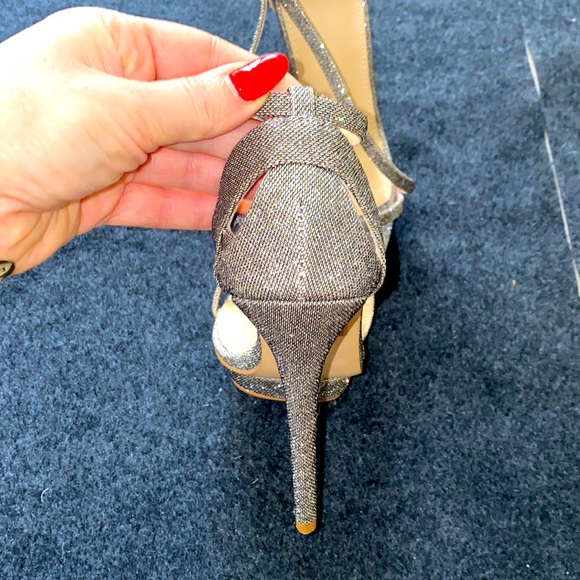 Victoria’s Secret woman sequin heels shoes size 7.5 - Picture 2 of 6